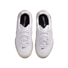 Load image into Gallery viewer, Nike Junior Tiempo Streetgato Indoor Shoes