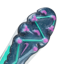 Load image into Gallery viewer, Nike Phantom GX Elite DF FG Cleats