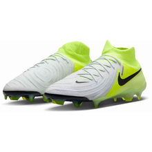 Load image into Gallery viewer, Nike Phantom Luna 2 Elite FG Cleats