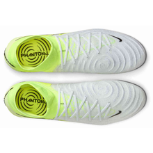 Load image into Gallery viewer, Nike Phantom Luna 2 Elite FG Cleats