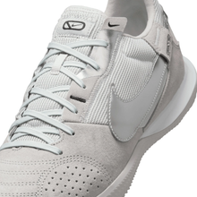 Load image into Gallery viewer, Nike Streetgato Indoor Shoes