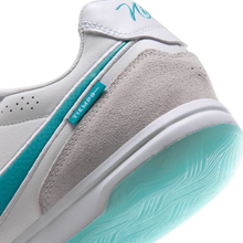 Load image into Gallery viewer, Nike Tiempo Streetgato Indoor Shoes