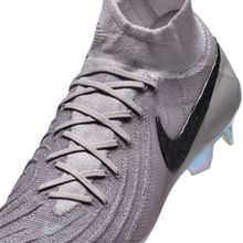 Load image into Gallery viewer, Nike Phantom Luna 2 Elite FG Cleats