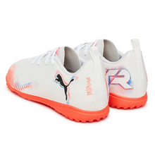 Load image into Gallery viewer, Puma Future 8 Play Junior Turf Shoes