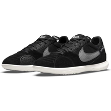 Load image into Gallery viewer, Nike Streetgato Indoor Shoes