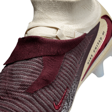 Load image into Gallery viewer, Nike United Phantom 6 High Ellite FG Cleats
