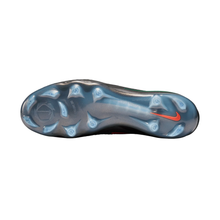 Load image into Gallery viewer, Nike Phantom 6 Low Elite LV8 FG Cleats
