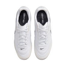 Load image into Gallery viewer, Nike Tiempo Streetgato Indoor Shoes
