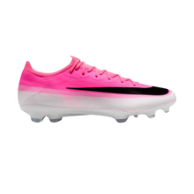 Load image into Gallery viewer, Nike Mercurial Vapor 17 Pro FG Cleats
