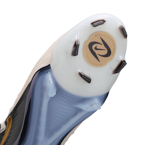 Nike Phantom Luna 2 Elite FG Cleats