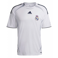 Load image into Gallery viewer, adidas Real Madrid Teamgeist Jersey 2021/22
